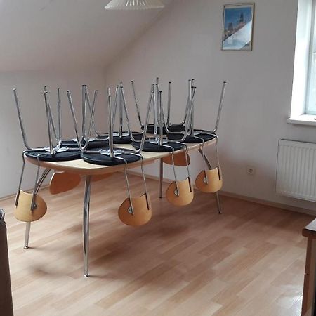 Ubytovaci Zarizeni Lovosice Extérieur photo