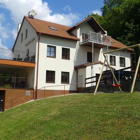 Ubytovaci Zarizeni Lovosice Extérieur photo